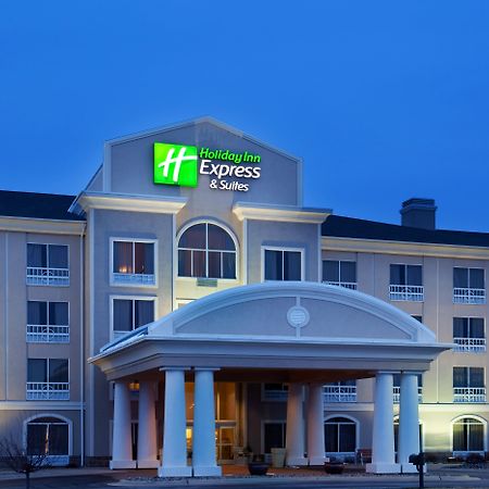 Holiday Inn Express Rockford-Loves Park, An Ihg Hotel Ngoại thất bức ảnh