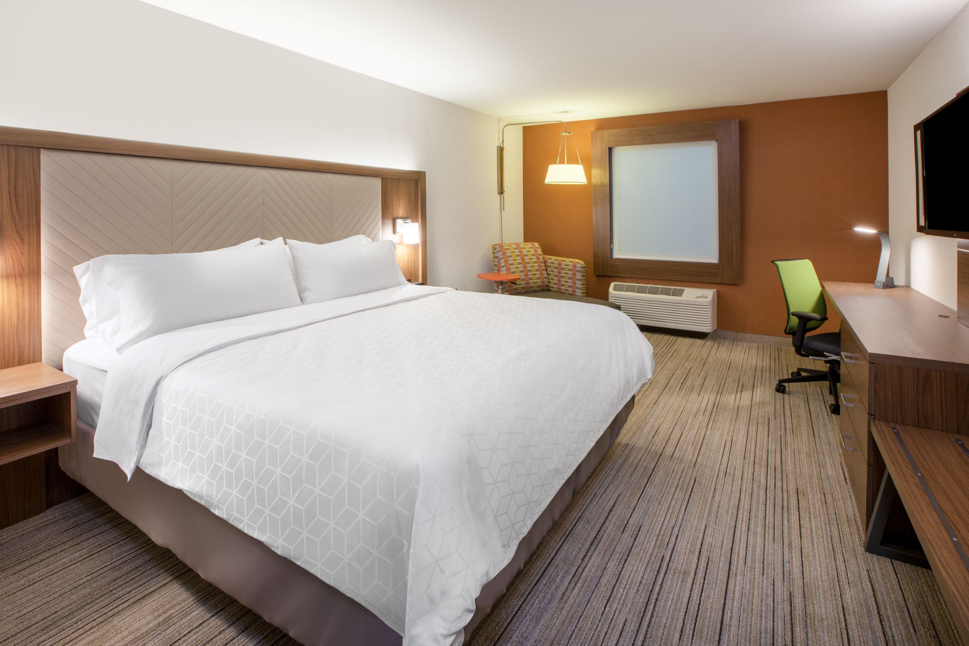 Holiday Inn Express Rockford-Loves Park, An Ihg Hotel Ngoại thất bức ảnh