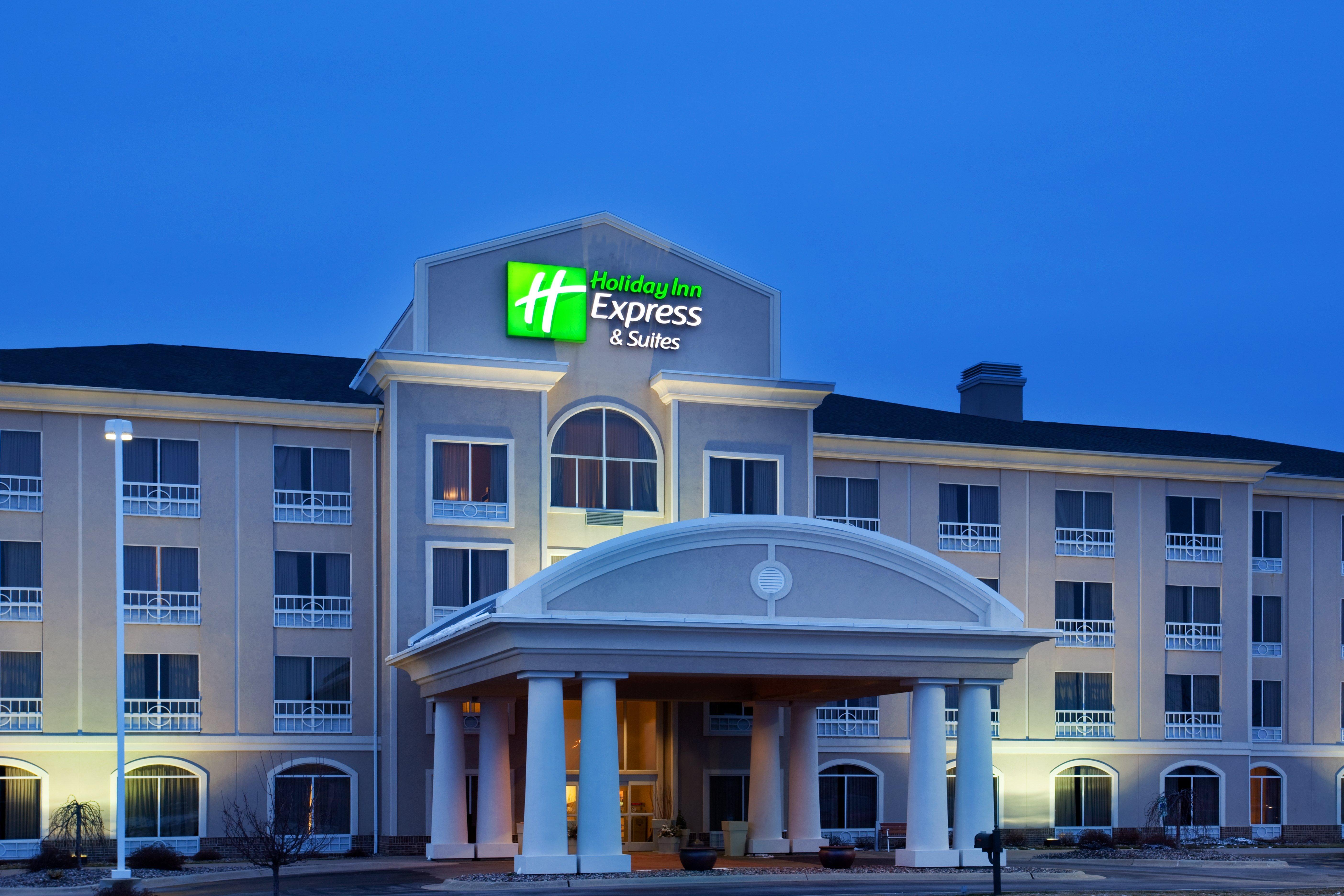 Holiday Inn Express Rockford-Loves Park, An Ihg Hotel Ngoại thất bức ảnh