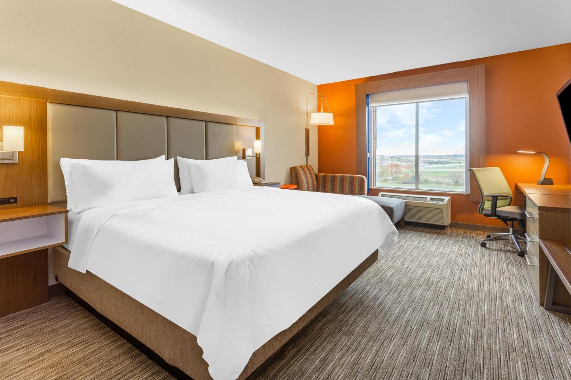 Holiday Inn Express Rockford-Loves Park, An Ihg Hotel Ngoại thất bức ảnh